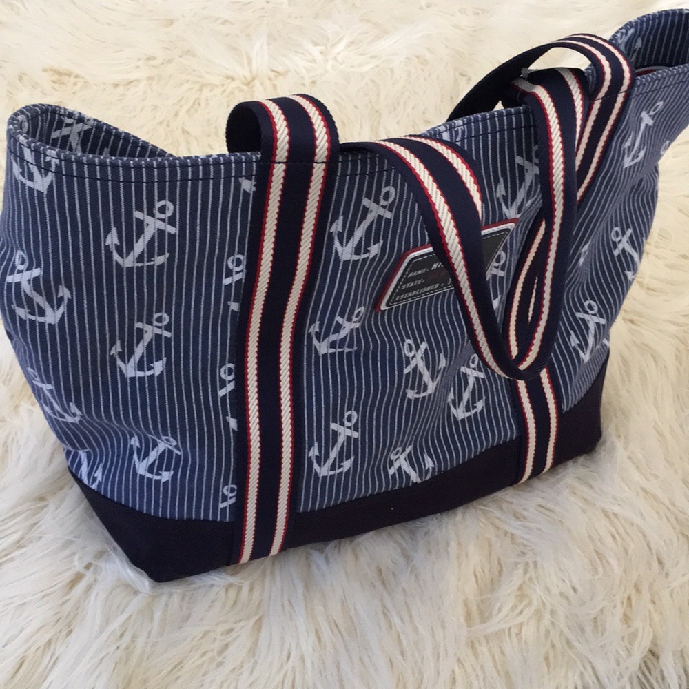 Tommy Hilfiger Oversized Canvas Tote - Picture 4 of 4